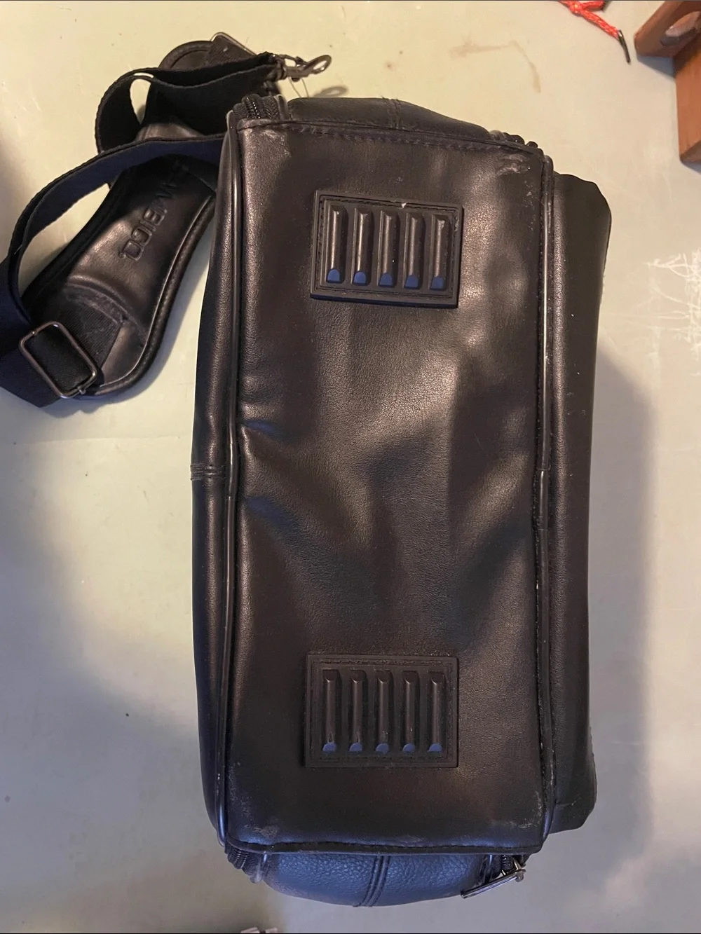Ambico Black Leather Crossbody Camera Bag - Unbranded